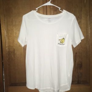 White t-shirt with pocket